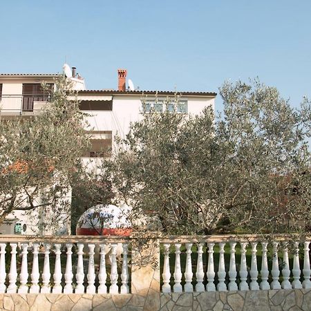 Apartments Filip Fazana Exterior photo